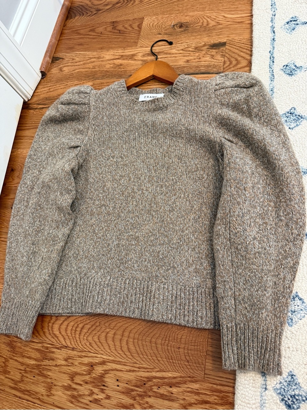 Frame Denim Heathered Taupe Puff-Sleeve Crewneck Sweater Cashmere